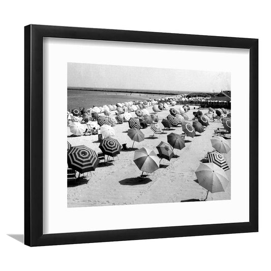 Beach Umbrella in Hawaii, Black and White, Summer Wall Art, Beach House Decor, Framed Art Print White Border Wall Decor