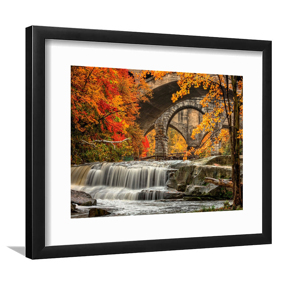 Beautiful Berea Falls In Autumn Ohio Large Stretched, Framed Art Print White Border