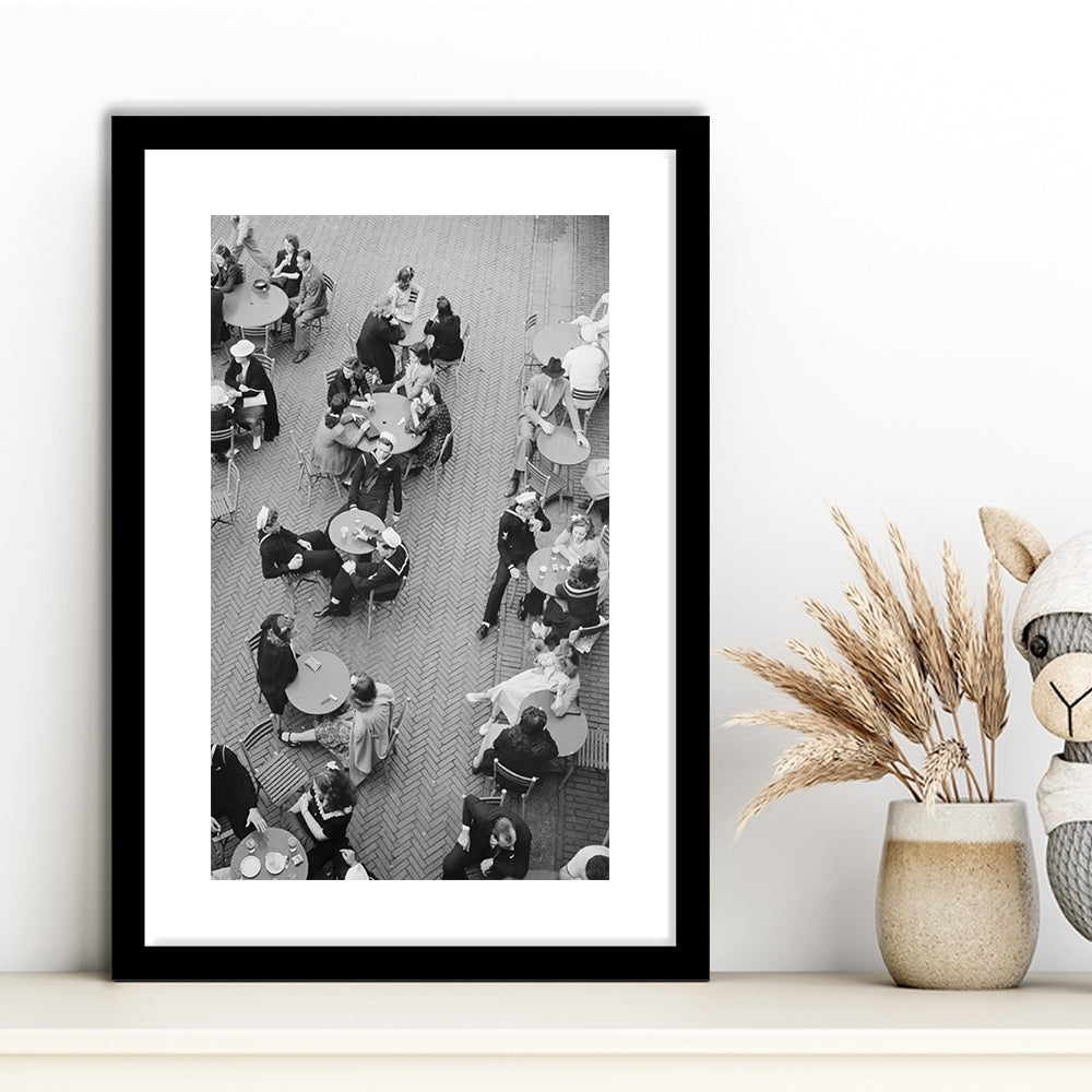 Central Park Restaurant Black and White Art Retro Photography, Framed Art Print White Border Wall Decor