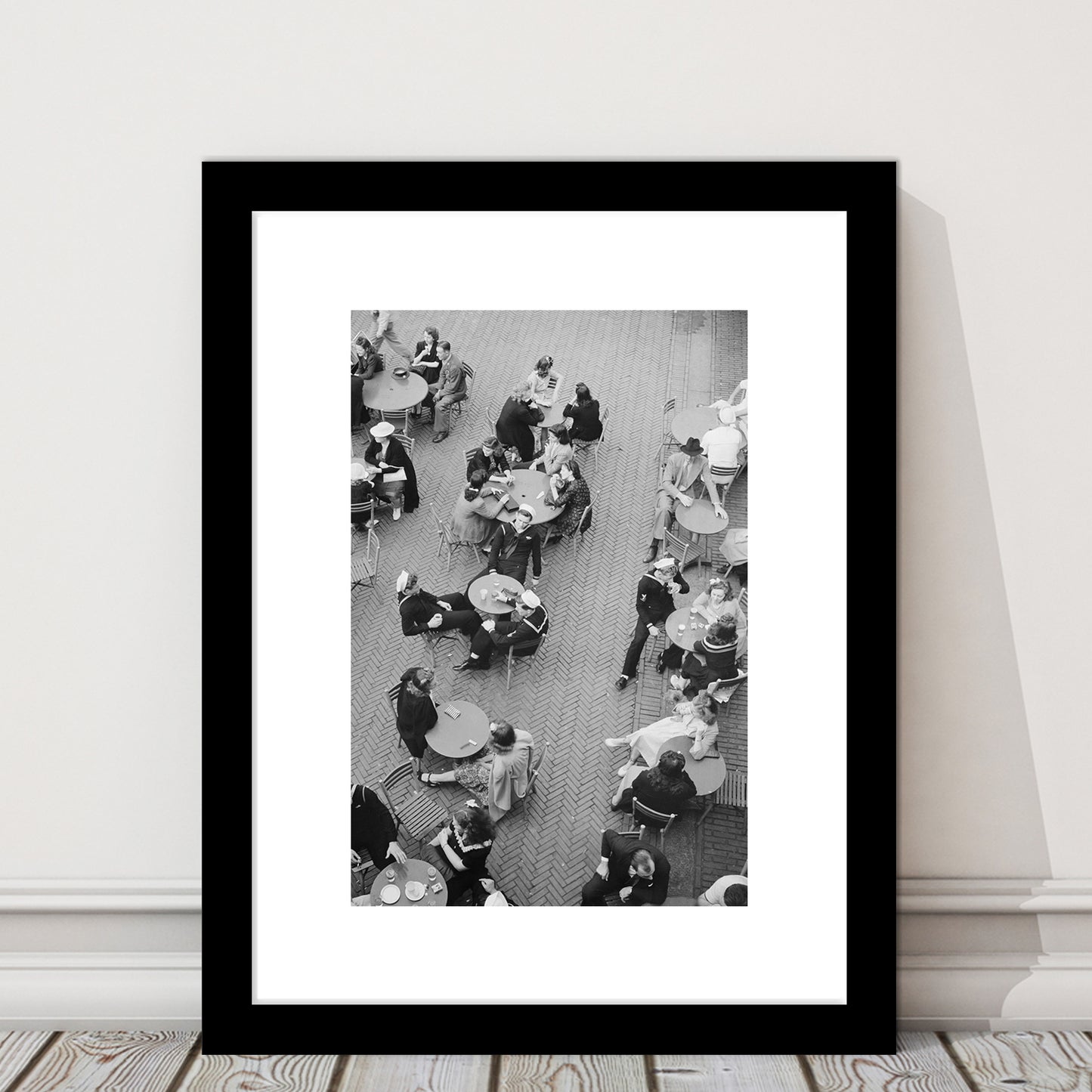 Central Park Restaurant Black and White Art Retro Photography, Framed Art Print White Border Wall Decor