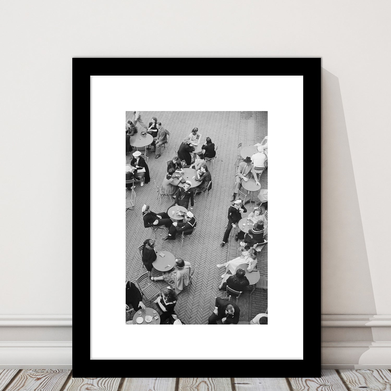 Central Park Restaurant Black and White Art Retro Photography, Framed Art Print White Border Wall Decor