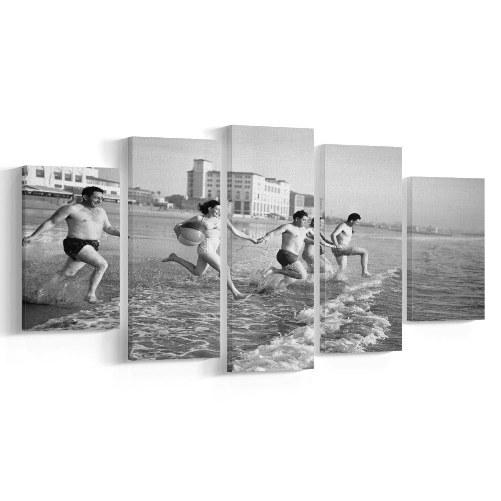 Friends at the Beach Black and White Art Coastal Wall Art, Mixed 5 Pieces Canvas Print