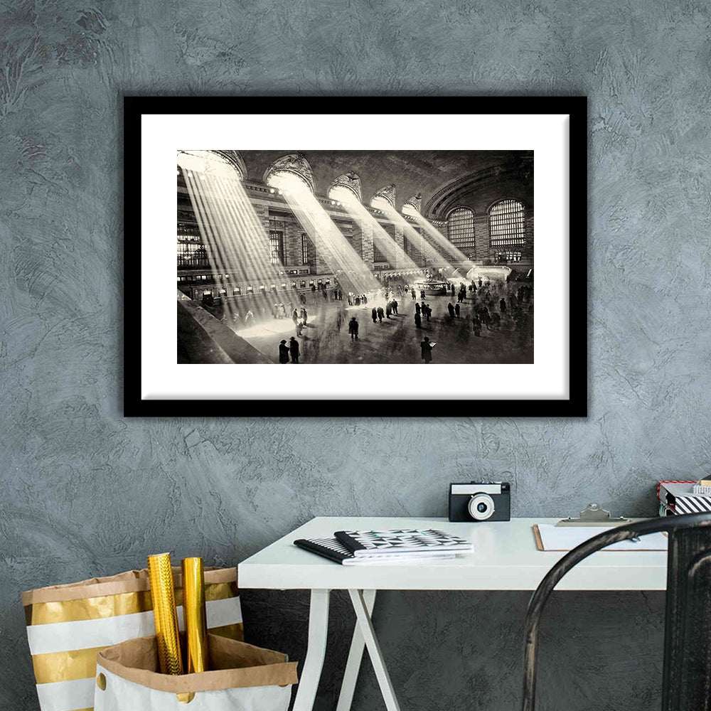 Grand Central Terminal New York 1930 Large Stretched, Framed Art Print White Border