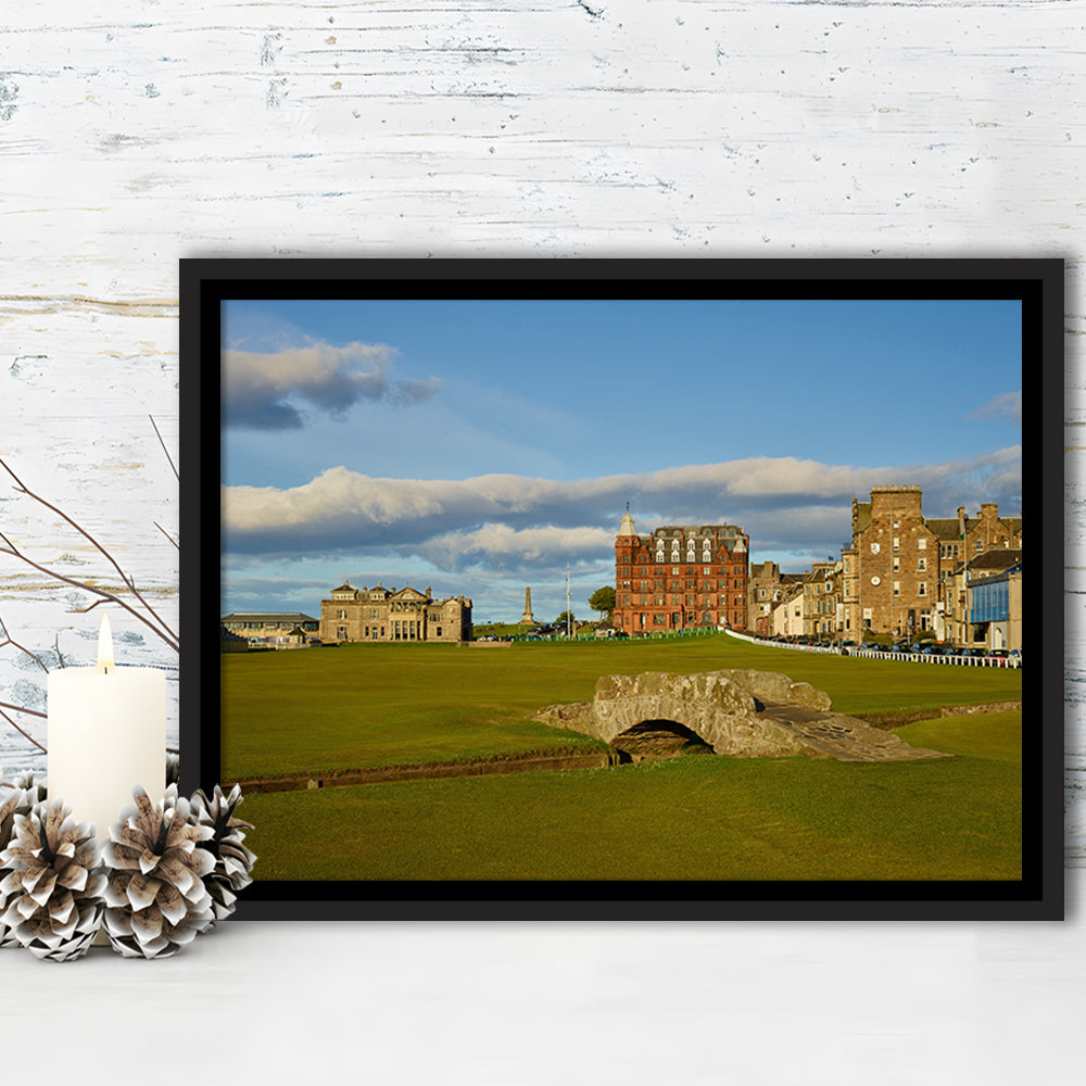 St Andrews Golf Club,Old Course Hole 18, St Andrews, Scotland, Floating Framed Canvas Print Wall Art