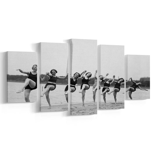 Women Having Fun Black and White Art Tidal Basin Washington DC, Mixed 5 Pieces Canvas Print
